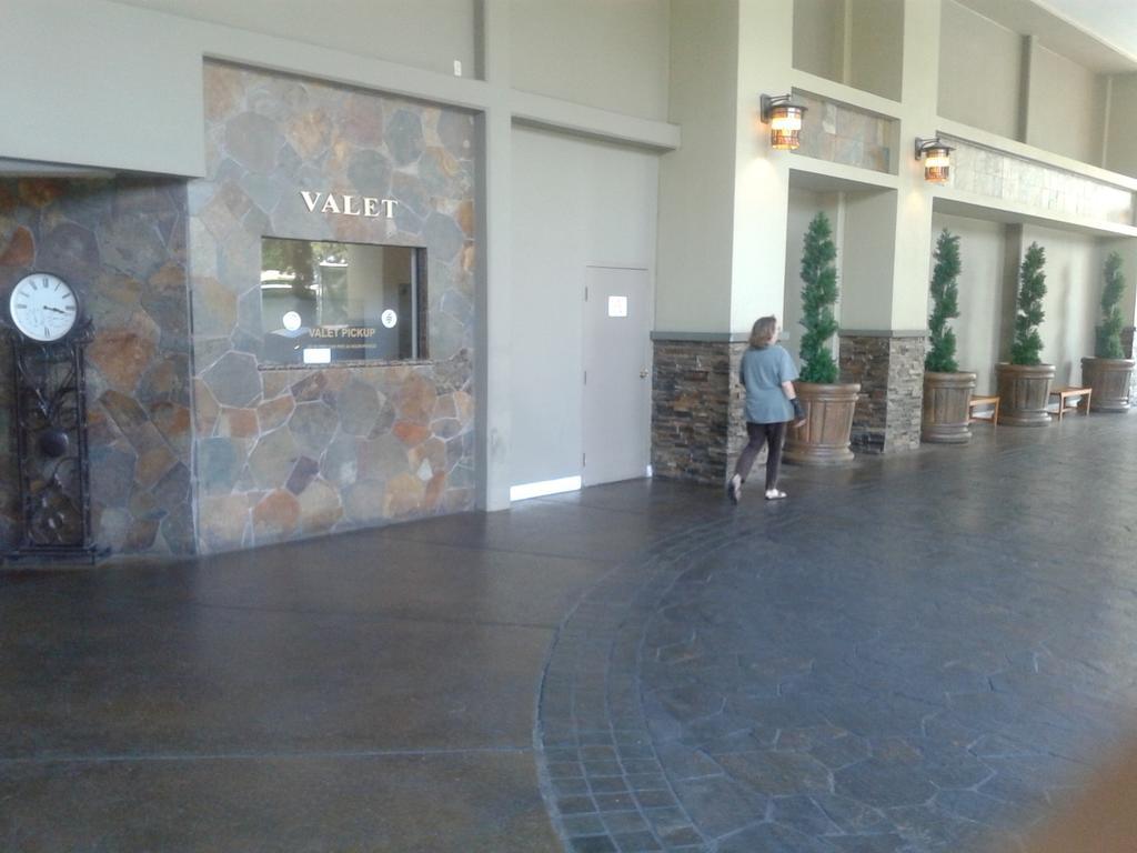 Jockey Resort Suites Center Strip Лас Вегас Екстериор снимка